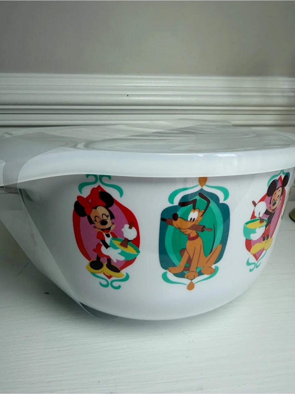 Disney Parks Mickey Mouse and Friends Bowl with Lid New With Tag Mousewares